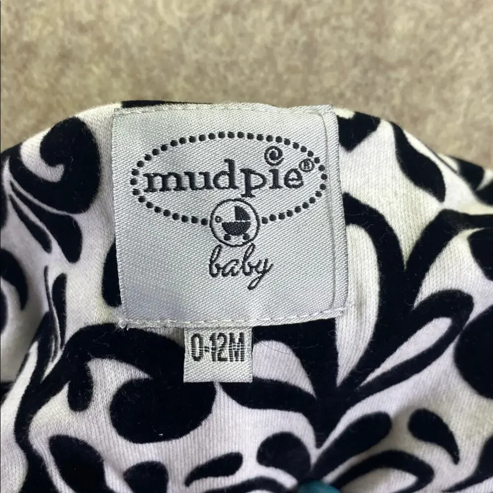 Mud Pie Black and White Baby Beanie Size 0-12 months
